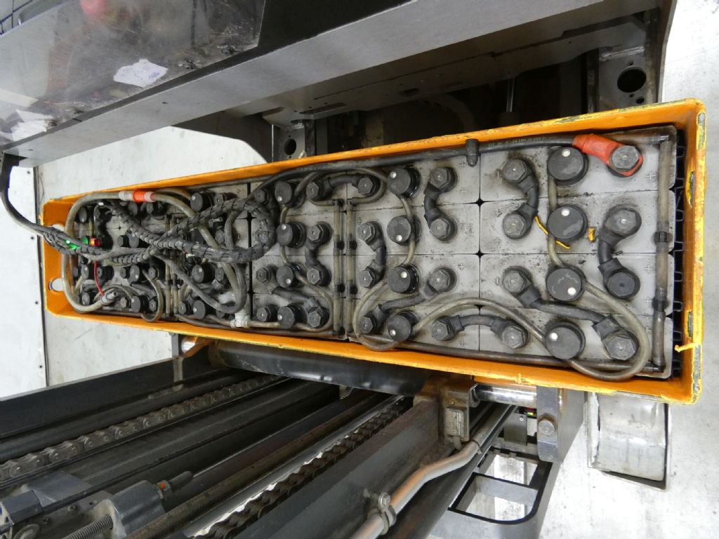 STILL FM-X10 Carrello retrattile www.blackforxx.com