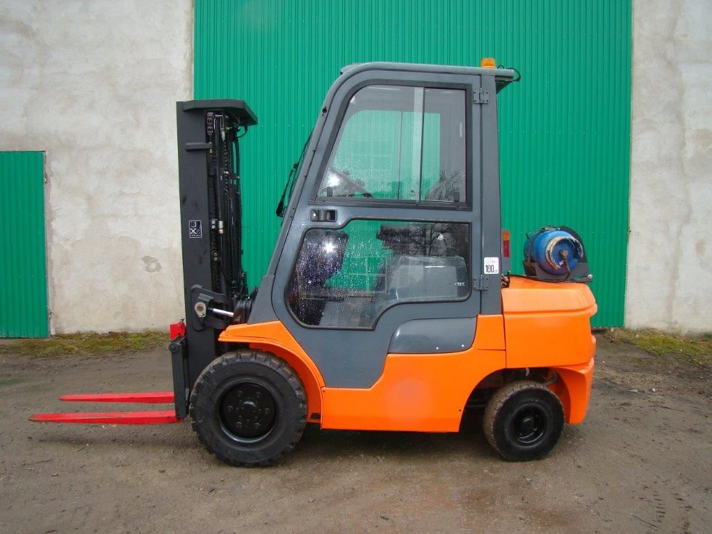 toyota forklift truck hire #2