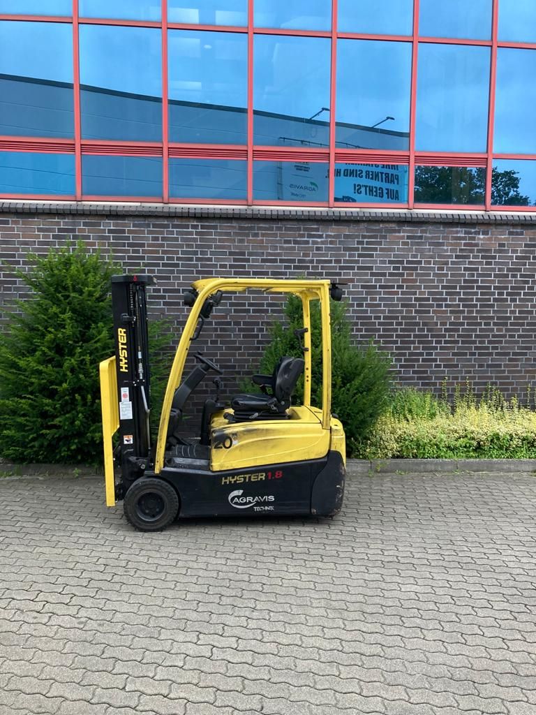 Hyster J 1.80 XNT Elektro 3 Rad-Stapler agravis-stapler.de