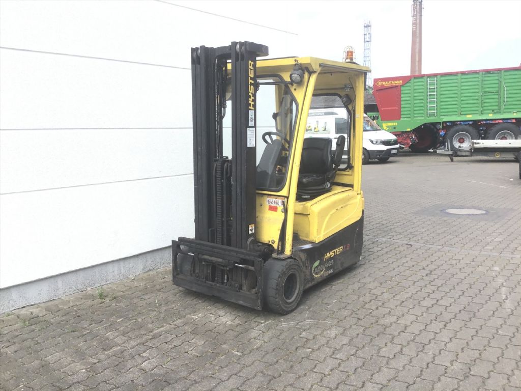 Hyster J 1.8 XNT MWB Elektro 3 Rad-Stapler agravis-stapler.de