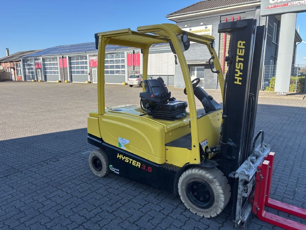 Hyster J 3.5 XN Elektro 4 Rad-Stapler agravis-stapler.de