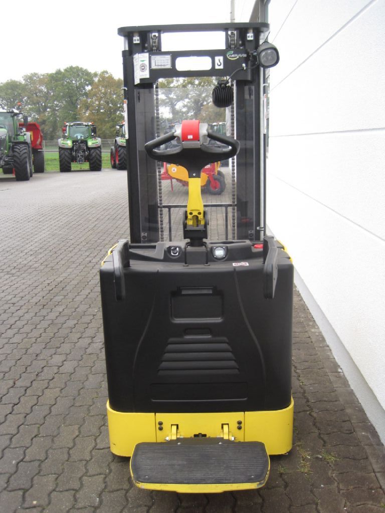 Hyster S 1.5S Hochhubwagen agravis-stapler.de