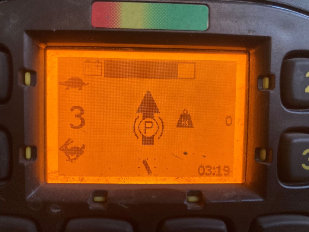 Hyster J 2.0 XNT LWB Elektro 3 Rad-Stapler agravis-stapler.de