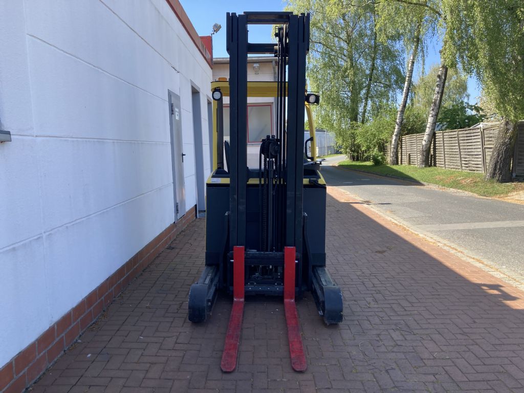 Hyster R 1.4  Schubmaststapler agravis-stapler.de