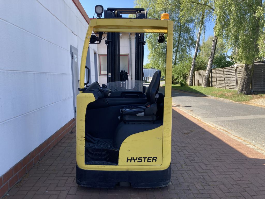 Hyster R 1.4  Schubmaststapler agravis-stapler.de