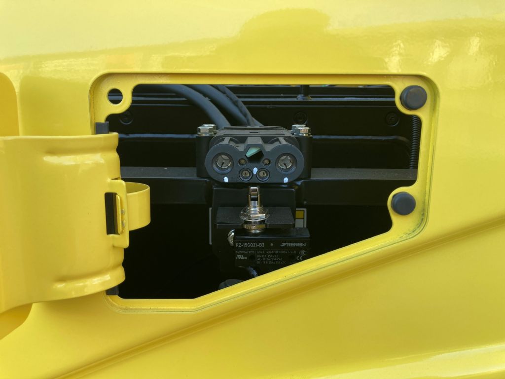 Hyster J 1.6 UTTL Elektro 3 Rad-Stapler agravis-stapler.de