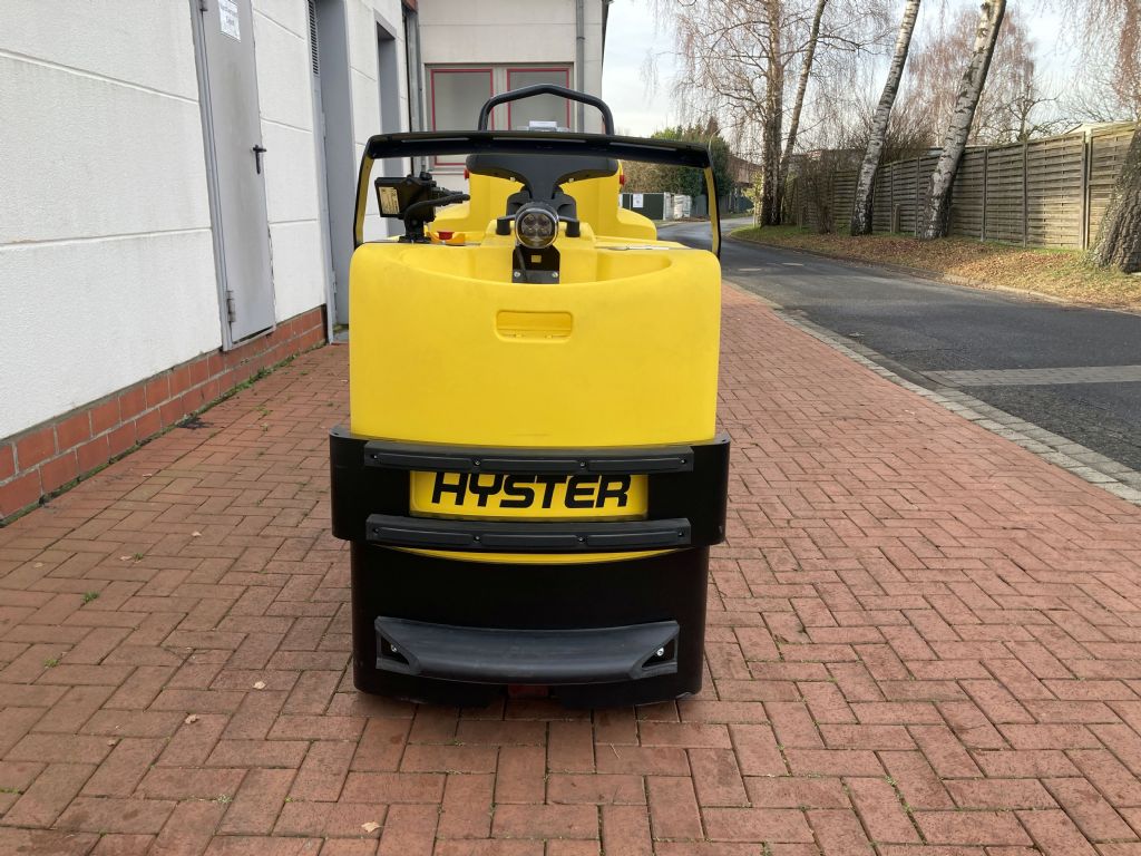 Hyster LO 7.0T Schlepper agravis-stapler.de