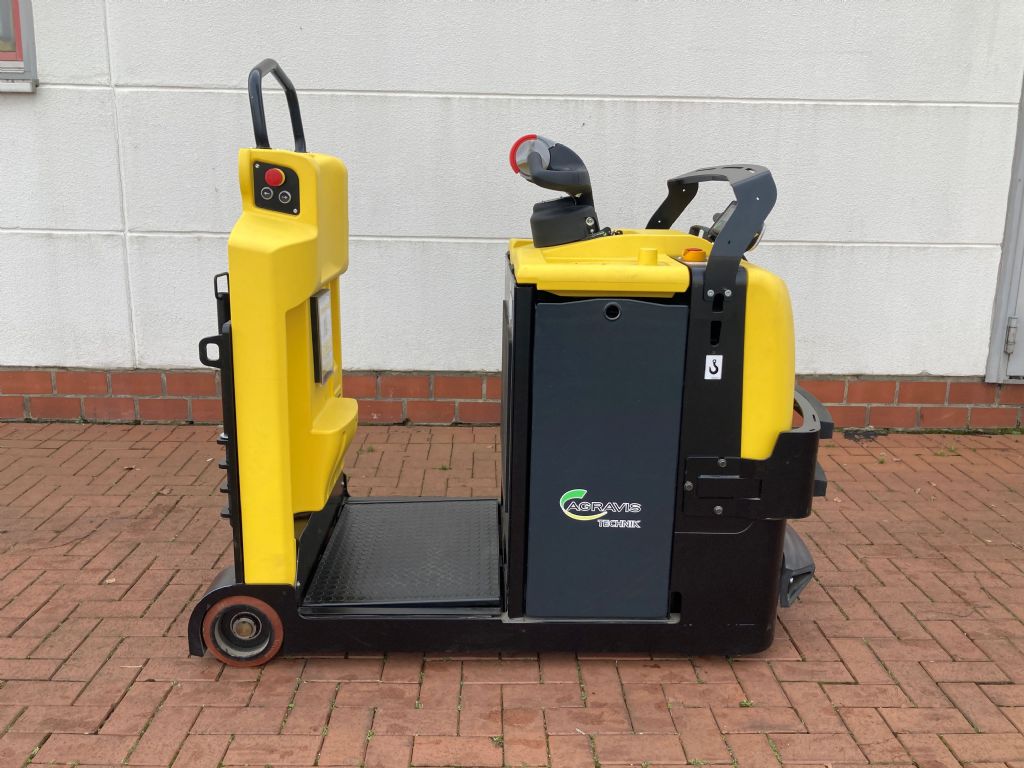 Hyster LO 7.0T Schlepper agravis-stapler.de