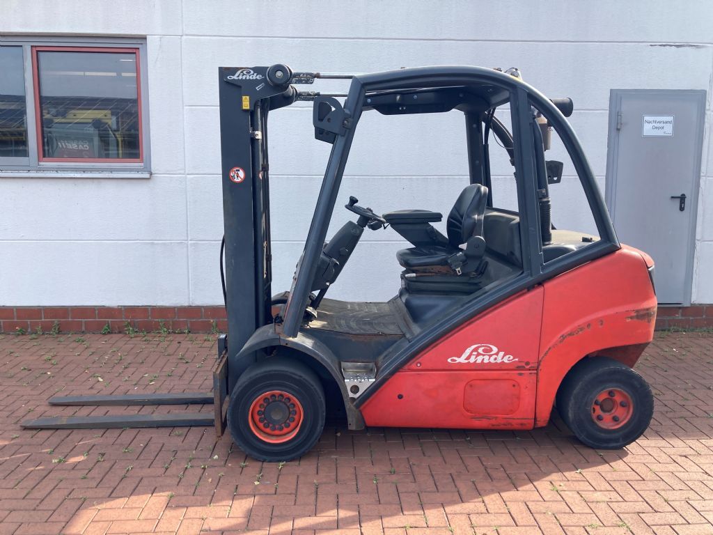 Linde H25D Dieselstapler agravis-stapler.de