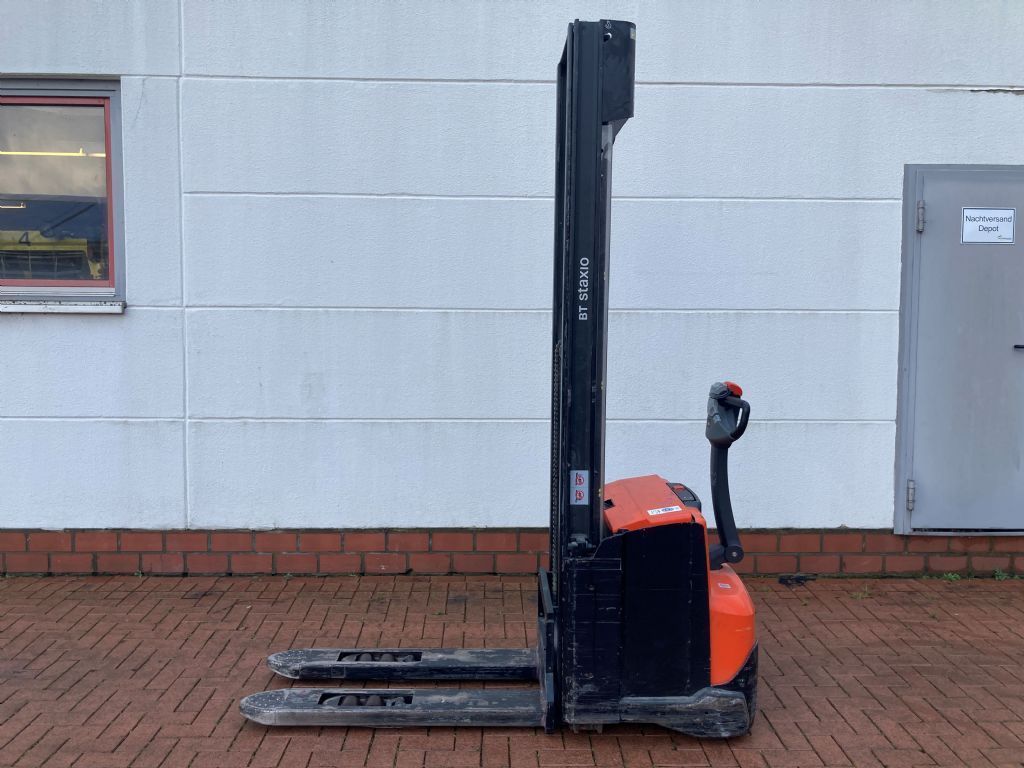 Toyota SWE 120L Hochhubwagen agravis-stapler.de