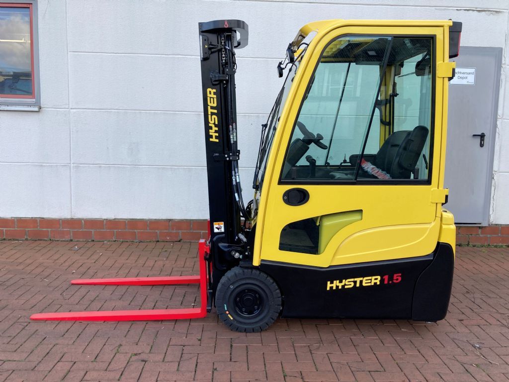 Hyster J 1.5 XNT SWB Elektro 3 Rad-Stapler agravis-stapler.de