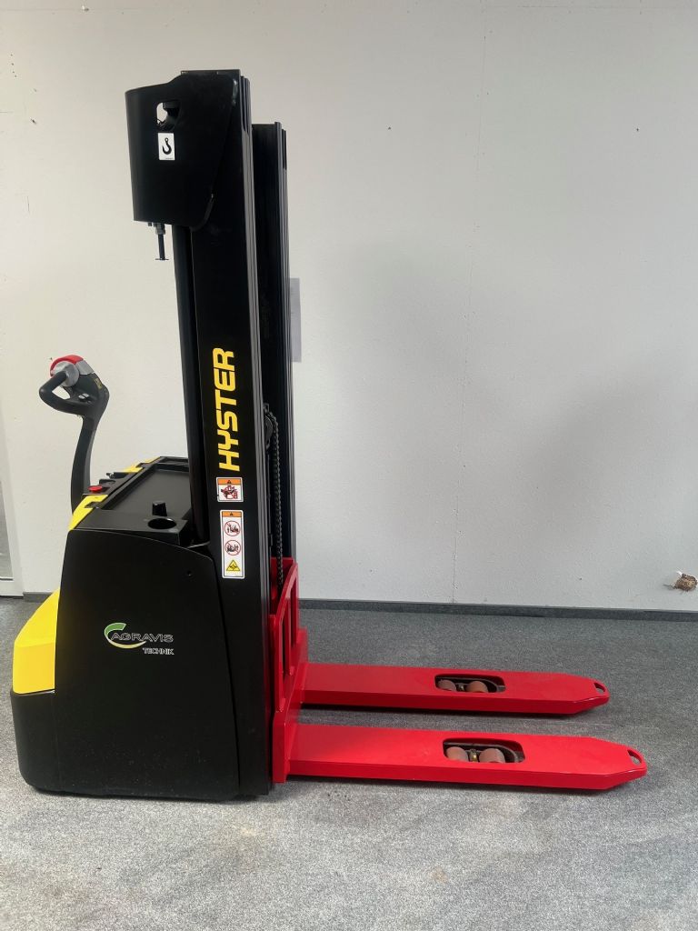 Hyster S 1.6 Hochhubwagen agravis-stapler.de