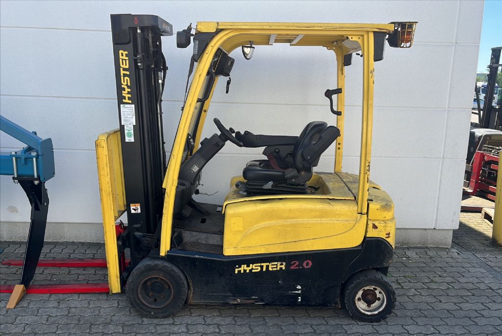 Hyster J 2.0 XN LWB Elektro 4 Rad-Stapler agravis-stapler.de