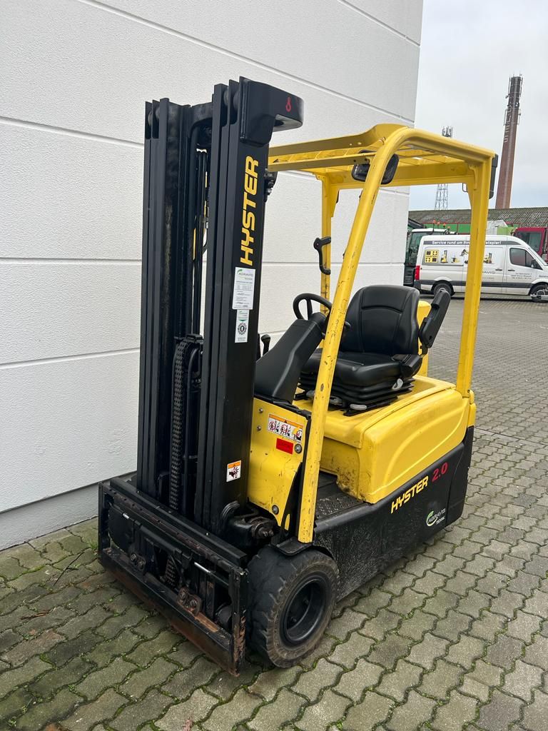 Hyster J 2.0 XNT Elektro 3 Rad-Stapler agravis-stapler.de