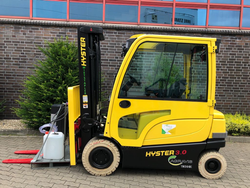 Hyster J 3.0 XN Elektro 4 Rad-Stapler agravis-stapler.de