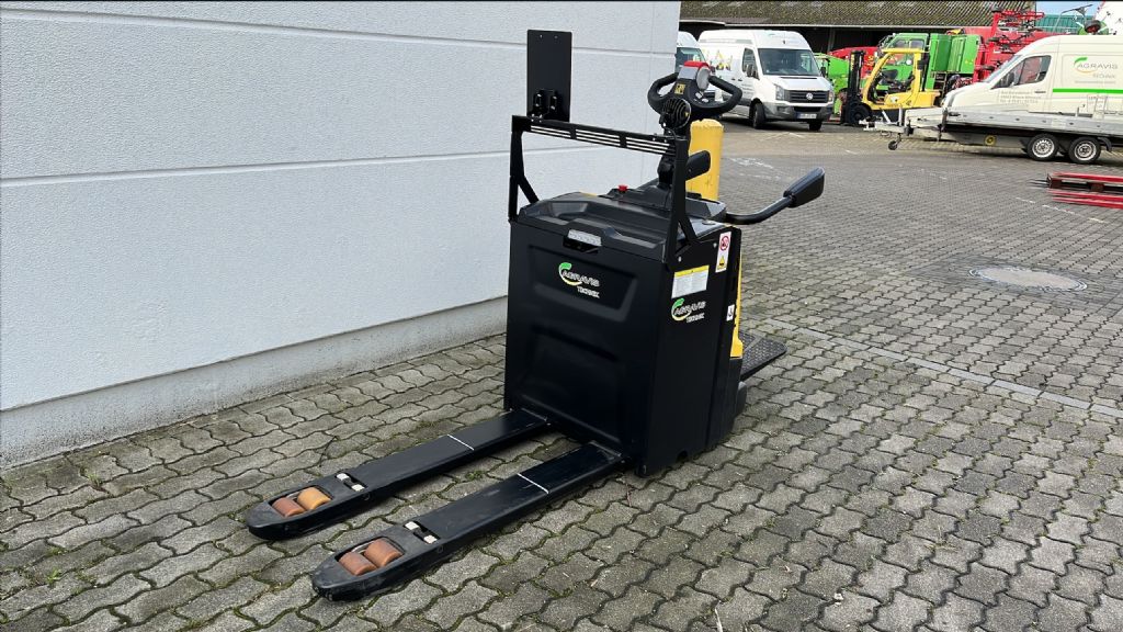 Hyster P 2.0 S Niederhubwagen agravis-stapler.de