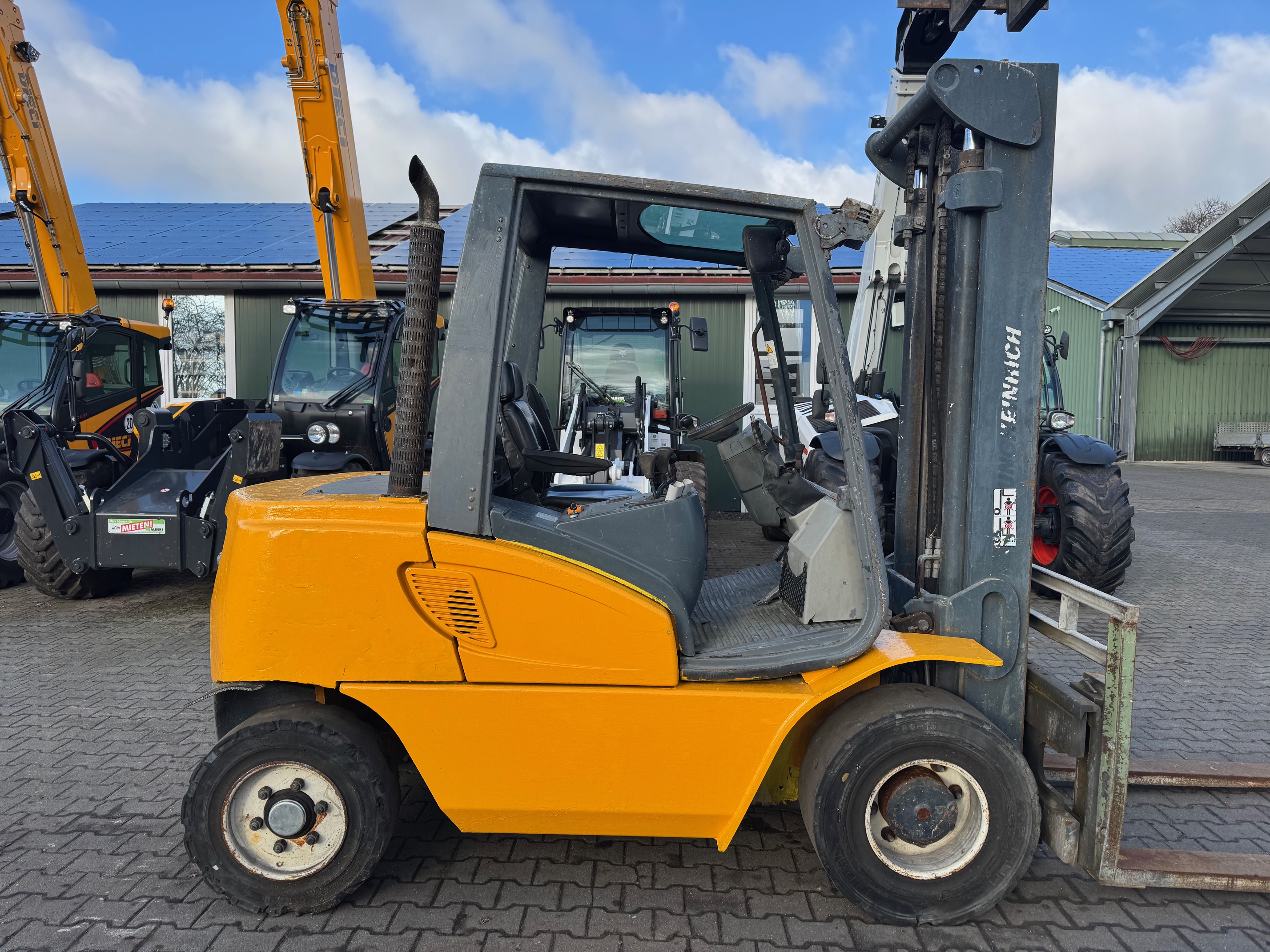 Jungheinrich-DFG 545-Dieselstapler-www.heftruckcentrumemmen.nl