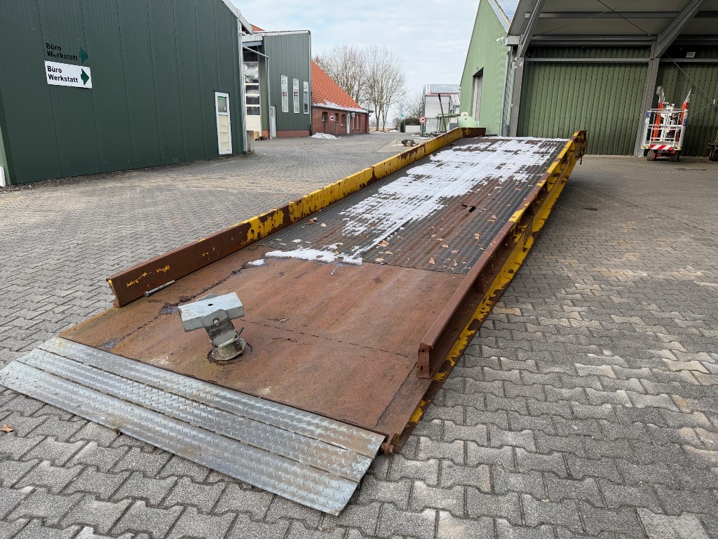 -Verladerampe 1211-Verladerampe-www.heftruckcentrumemmen.nl