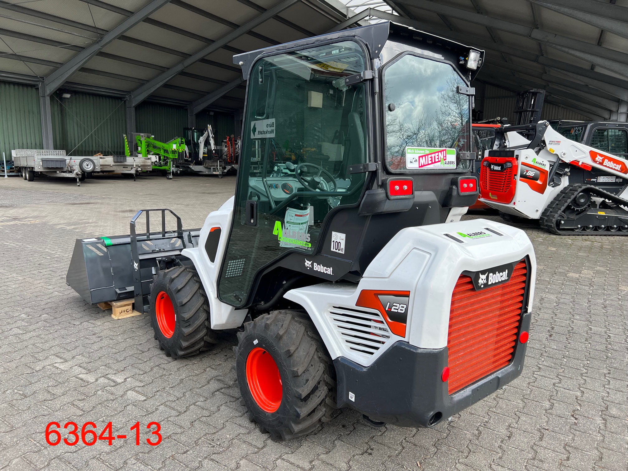 Bobcat-L 28-Radlader-www.heftruckcentrumemmen.nl