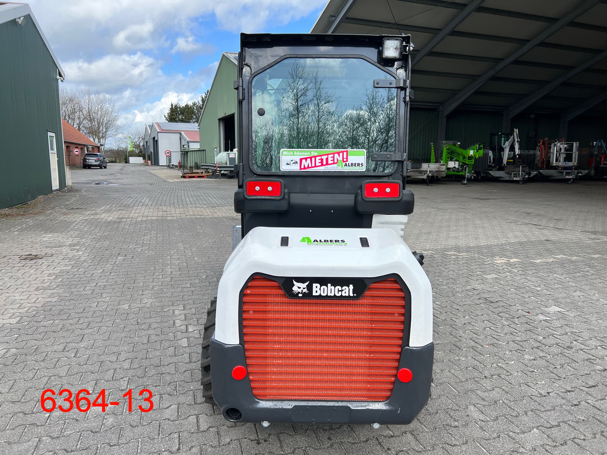 Bobcat-L 28-Radlader-www.heftruckcentrumemmen.nl