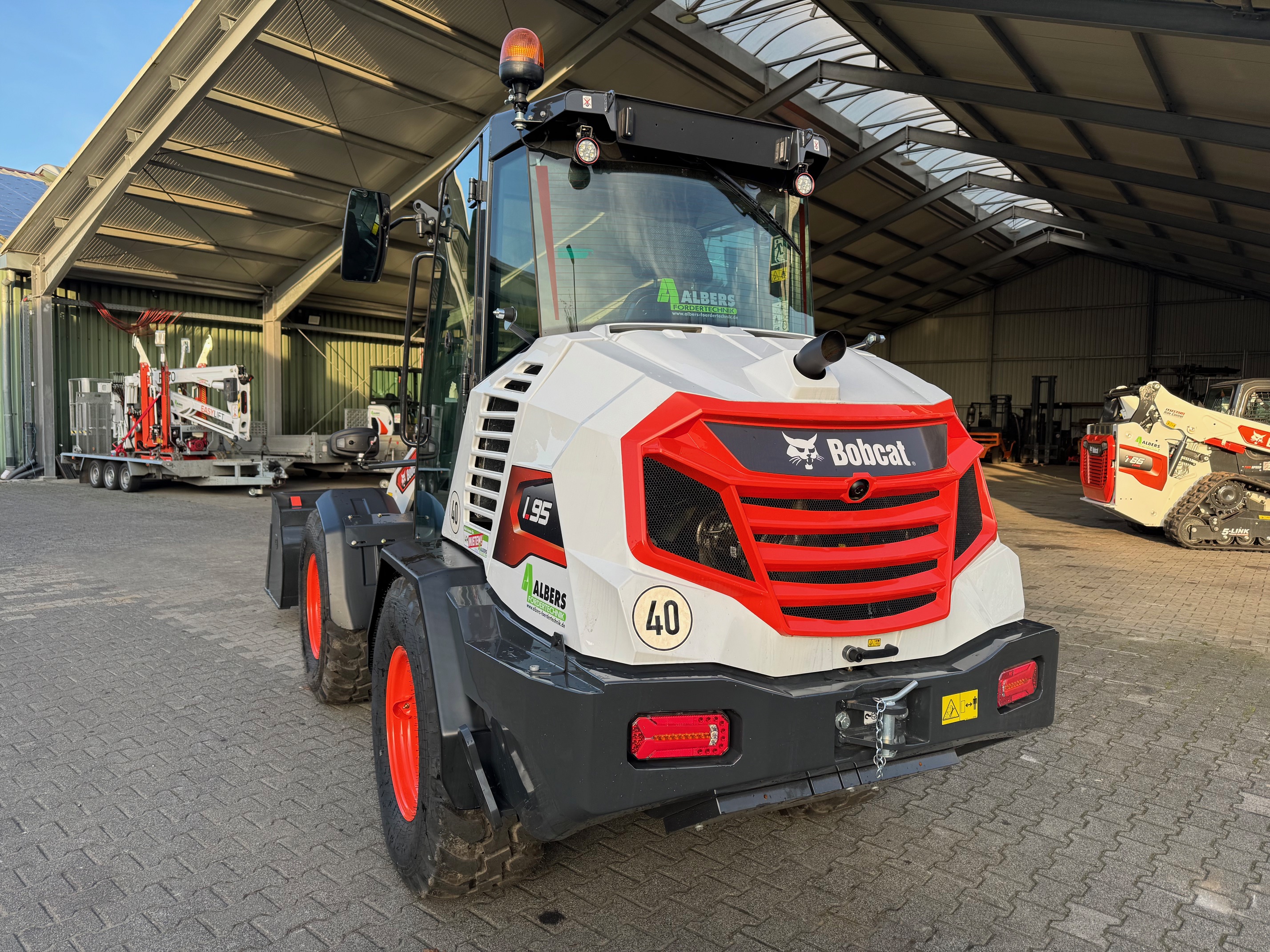 Bobcat-L 95 E V-Radlader-www.heftruckcentrumemmen.nl