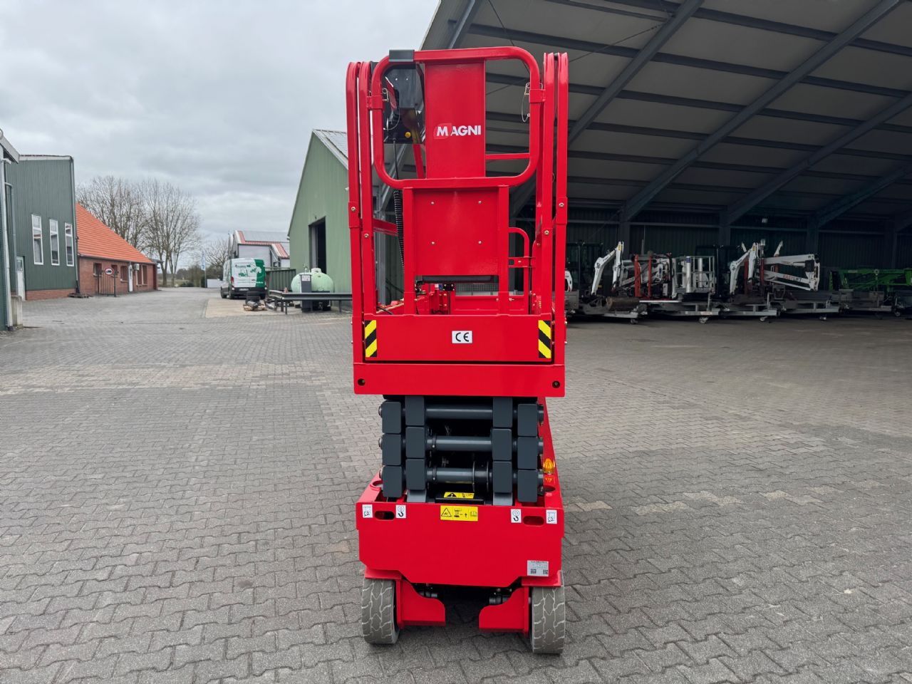 Magni-ES 1008 AC +-Scherenarbeitsbhne-www.heftruckcentrumemmen.nl