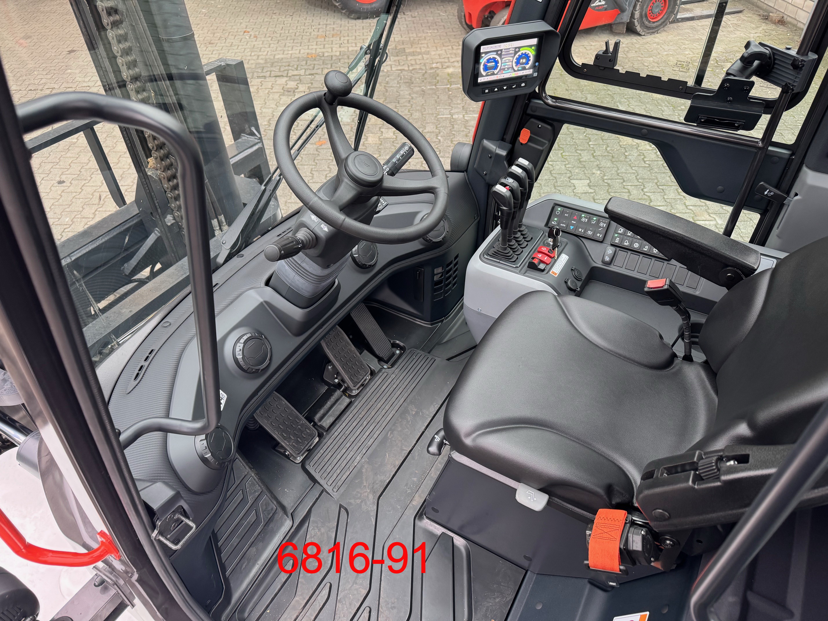 Bobcat-D 90 S-9-Dieselstapler-www.heftruckcentrumemmen.nl