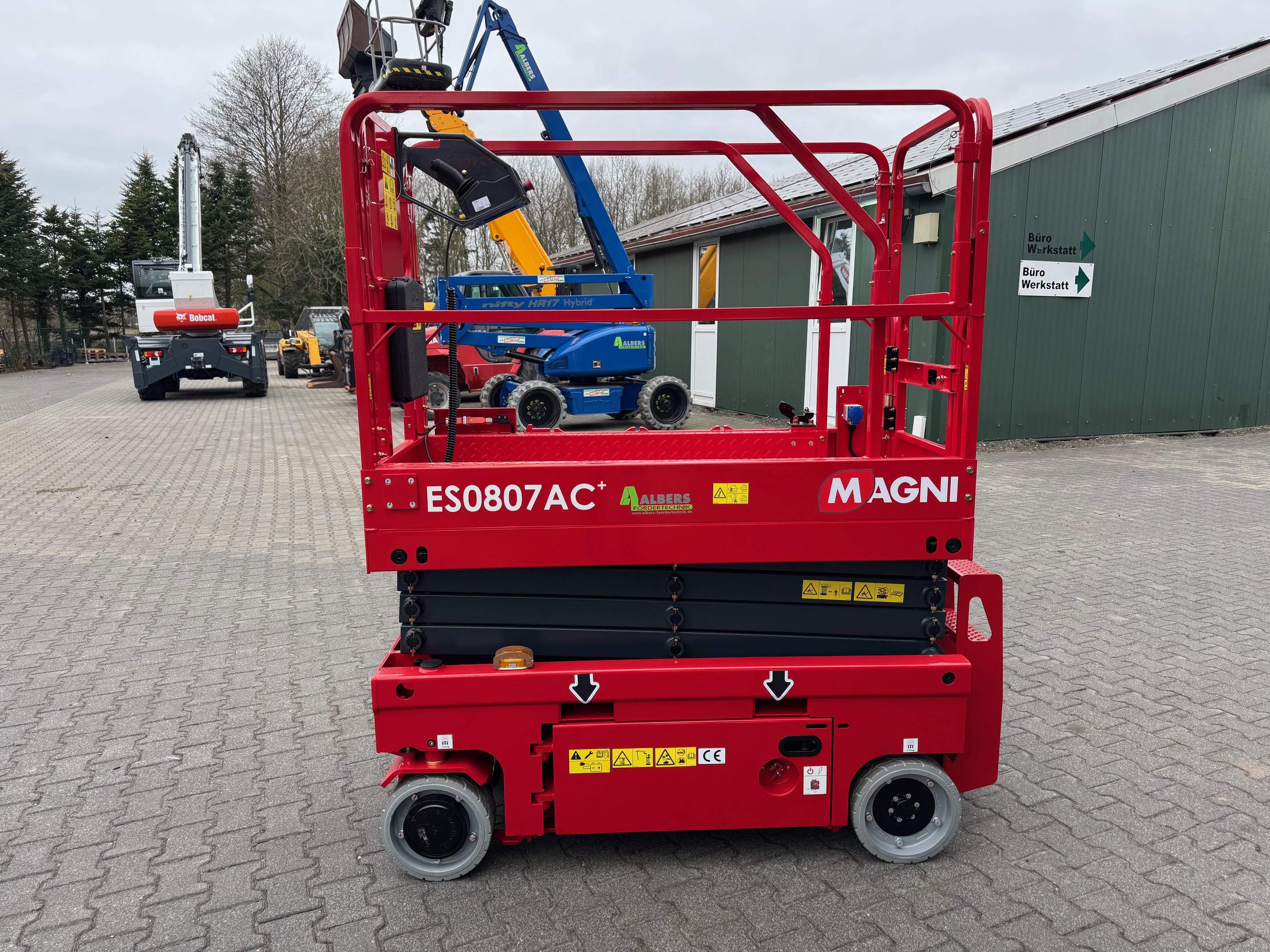 Magni-ES 0807 AC +-Scherenarbeitsbhne-www.heftruckcentrumemmen.nl