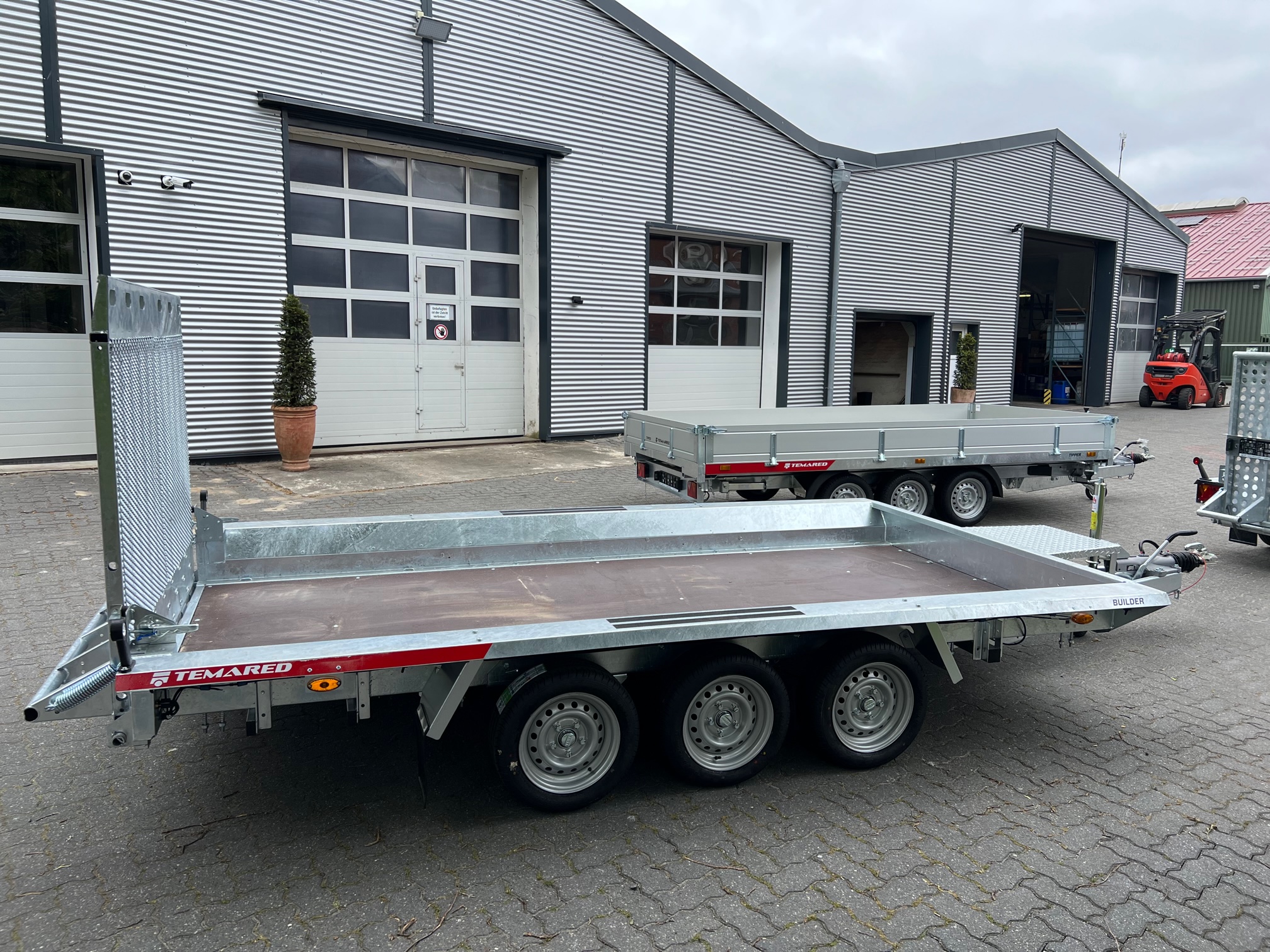 -Temared Builder 3 4018/3 3,5t--www.heftruckcentrumemmen.nl