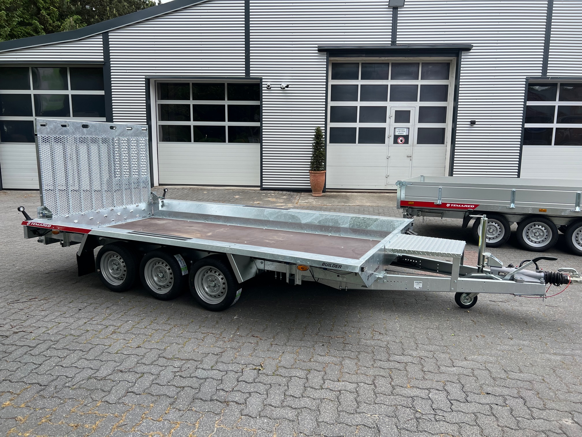 -Temared Builder 3 4018/3 3,5t--www.heftruckcentrumemmen.nl
