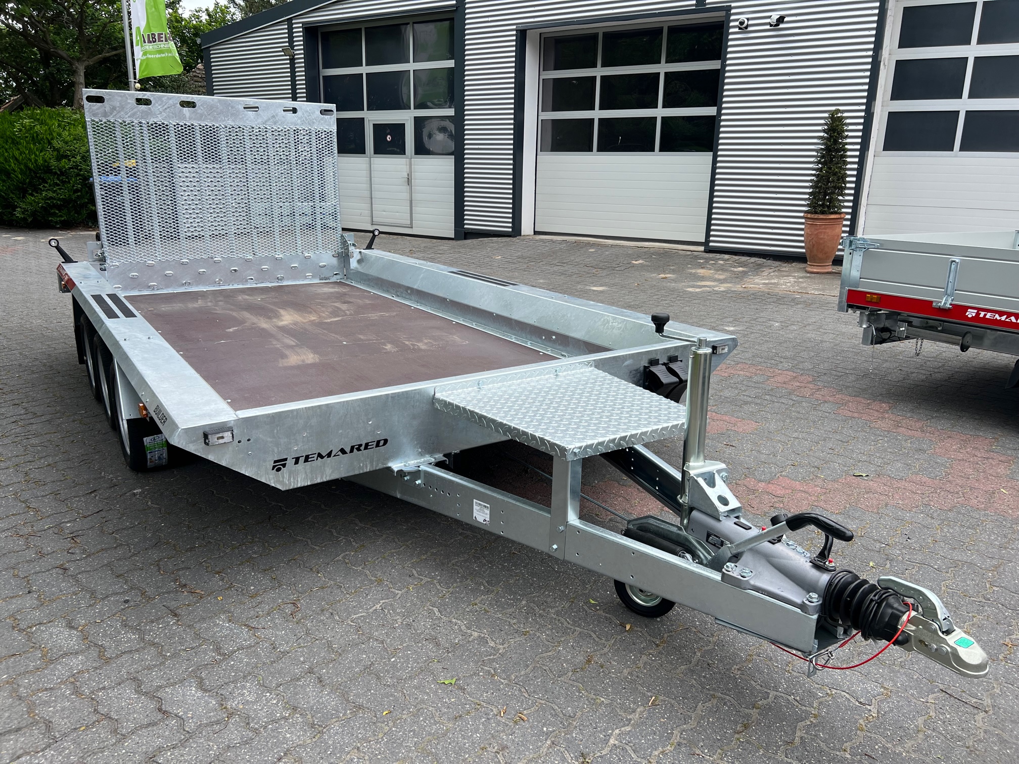 -Temared Builder 3 4018/3 3,5t--www.heftruckcentrumemmen.nl
