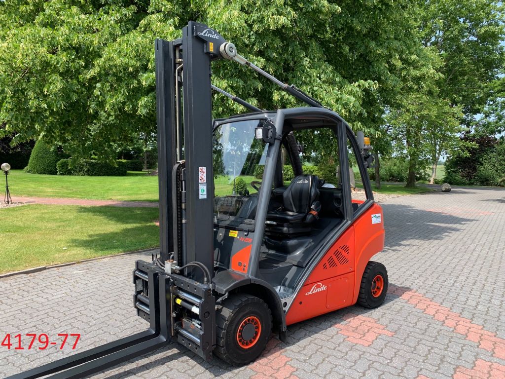 Linde-H 25 T 02-Treibgasstapler-www.heftruckcentrumemmen.nl