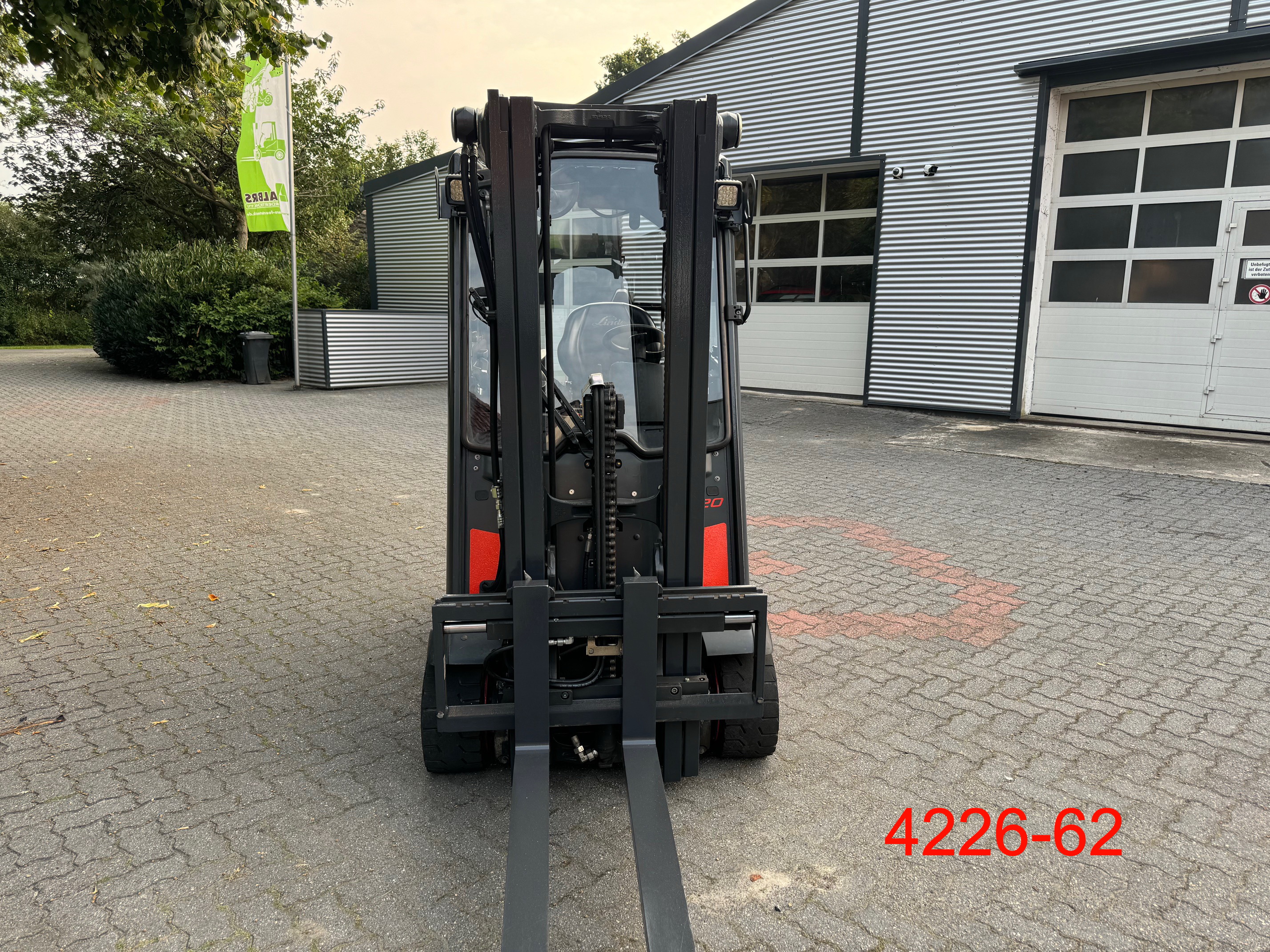 Linde-E 20 PH 02 EVO-Elektro 4 Rad-Stapler-www.albers-gabelstapler.de