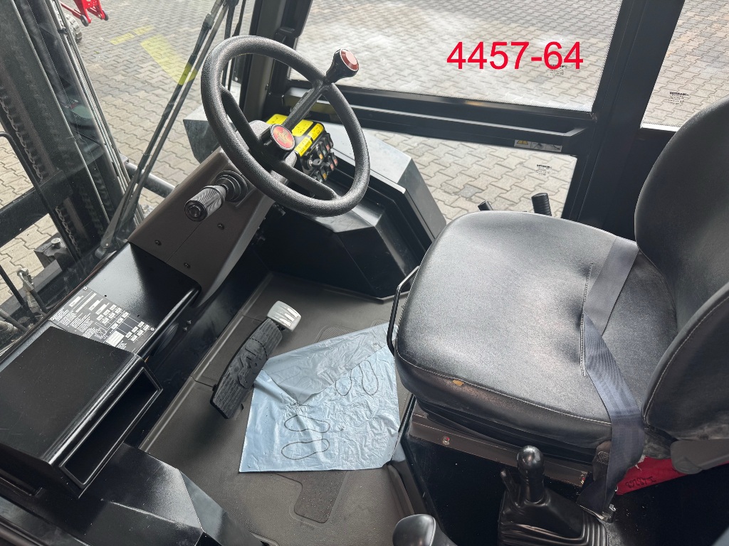 Manitou-M 30 - 4-Gel�ndestapler-www.heftruckcentrumemmen.nl