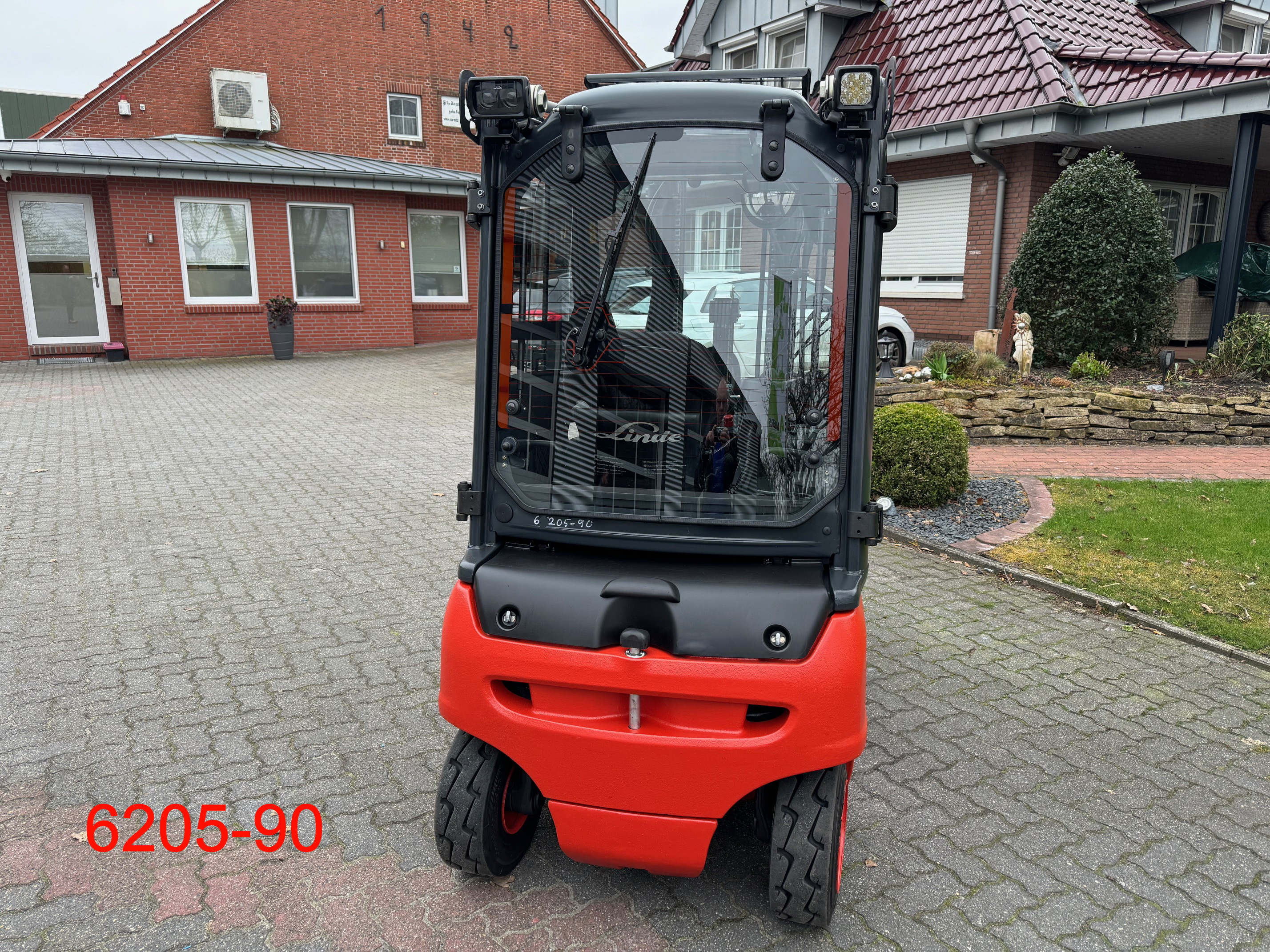 Linde-E 20 PL-02 EVO-Elektro 4 Rad-Stapler-www.heftruckcentrumemmen.nl