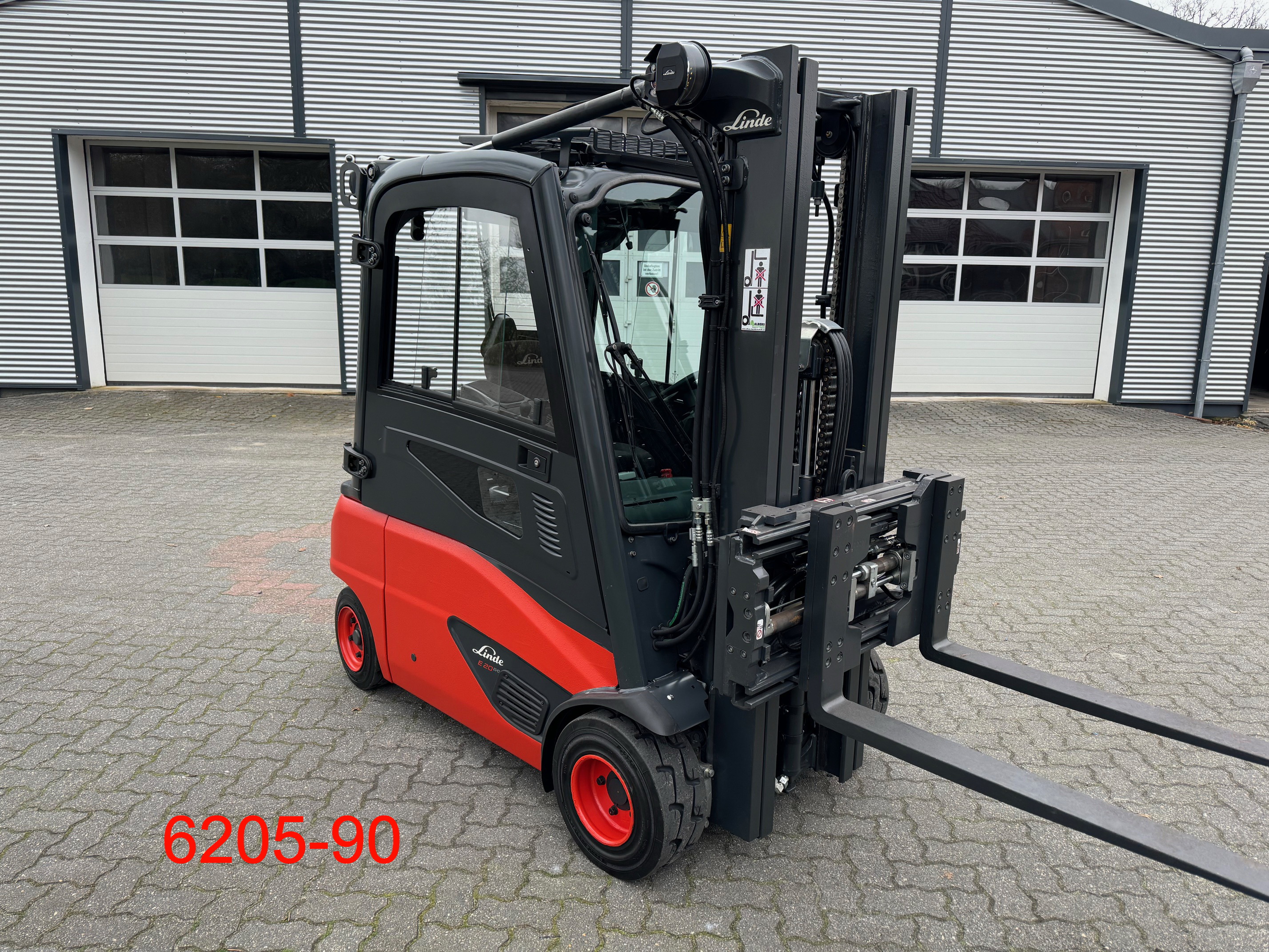 Linde-E 20 PL-02 EVO-Elektro 4 Rad-Stapler-www.heftruckcentrumemmen.nl