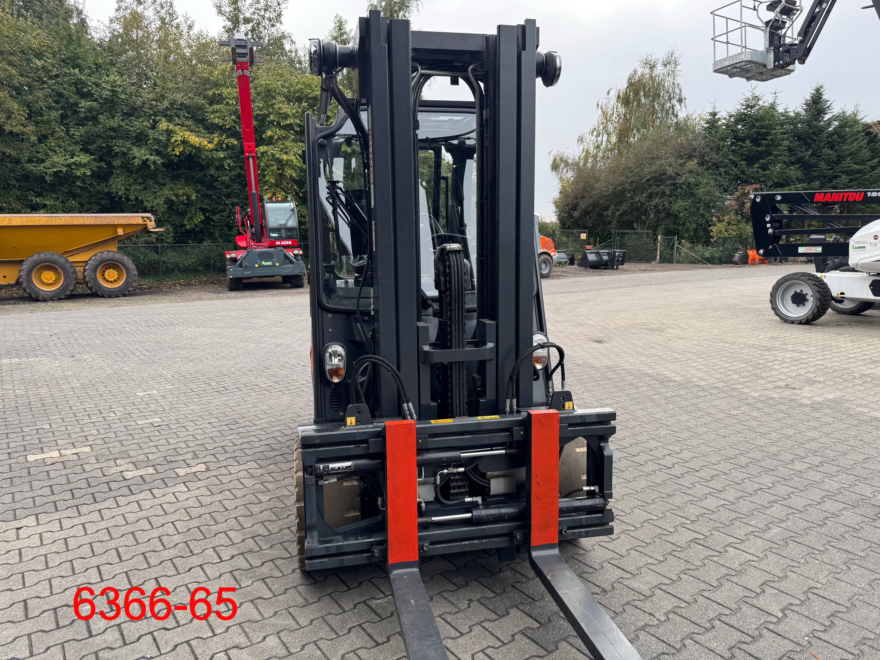 Linde-E 50 HL - 01 / 600-Elektro 4 Rad-Stapler-www.heftruckcentrumemmen.nl