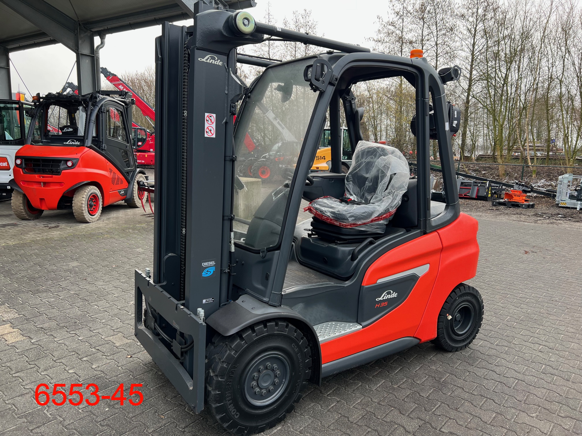 Linde-H 35 D 01-Dieselstapler-www.heftruckcentrumemmen.nl