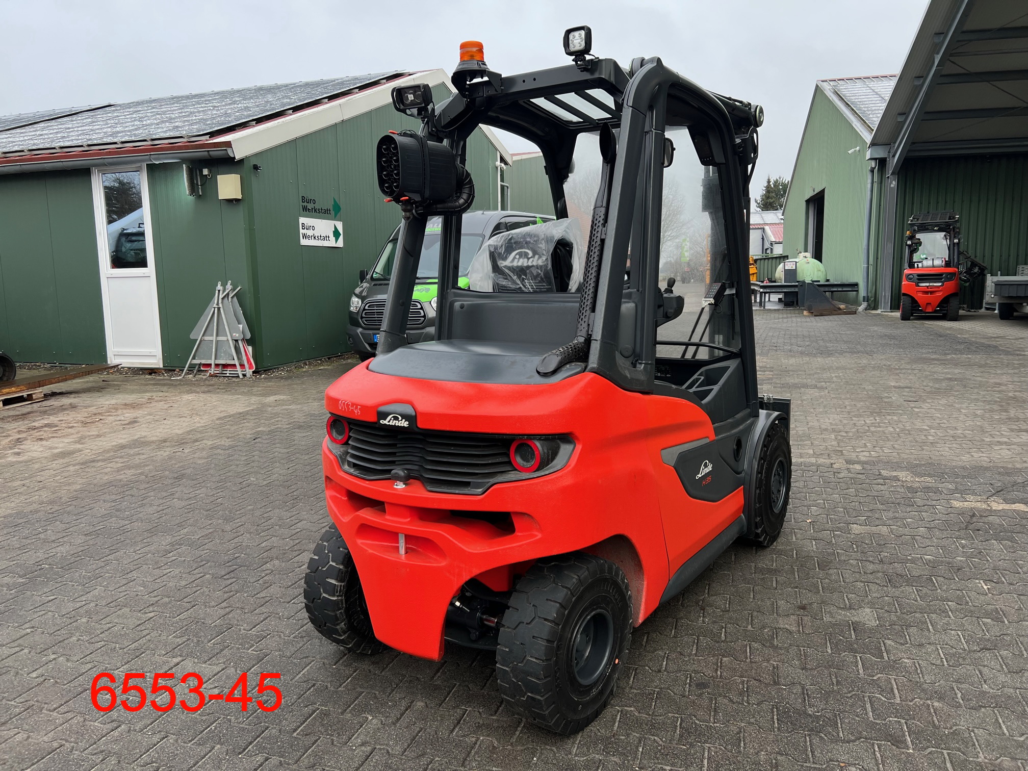 Linde-H 35 D 01-Dieselstapler-www.heftruckcentrumemmen.nl