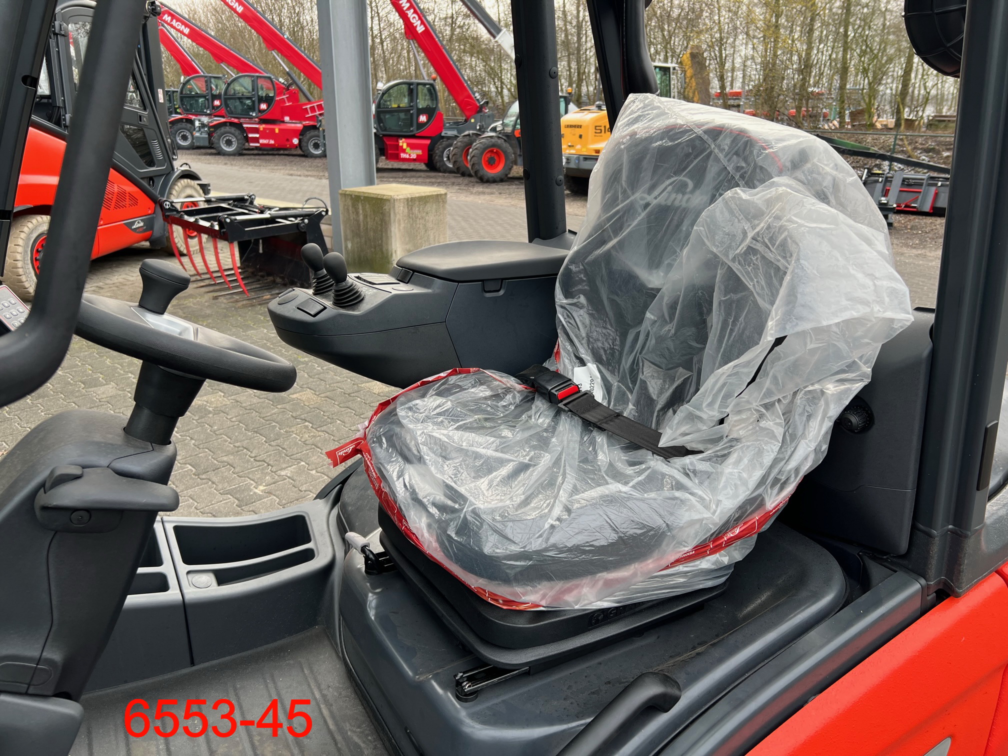 Linde-H 35 D 01-Dieselstapler-www.heftruckcentrumemmen.nl