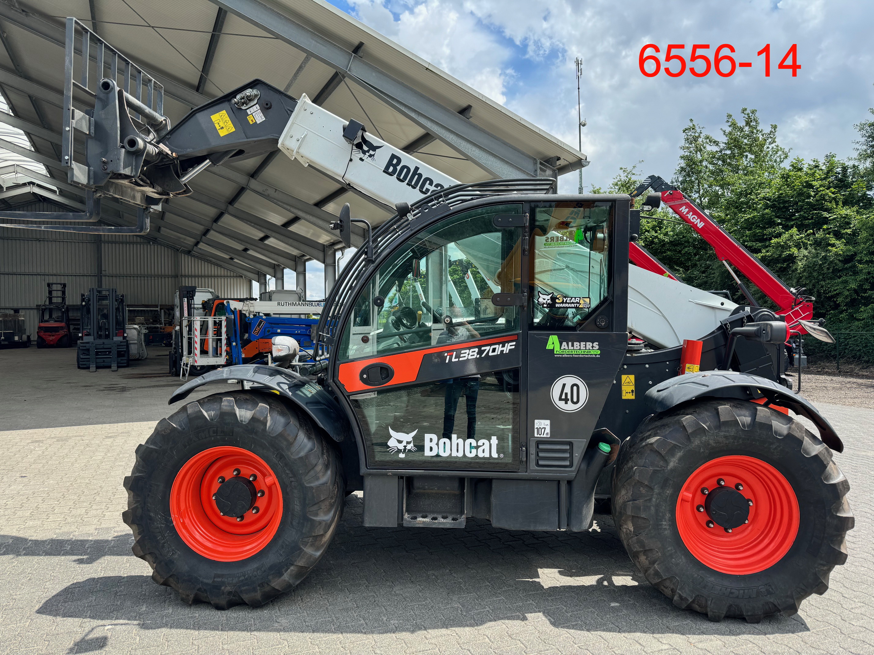 Bobcat-TL 38.70 HF 130 IV AGRI-Teleskopstapler starr-www.heftruckcentrumemmen.nl