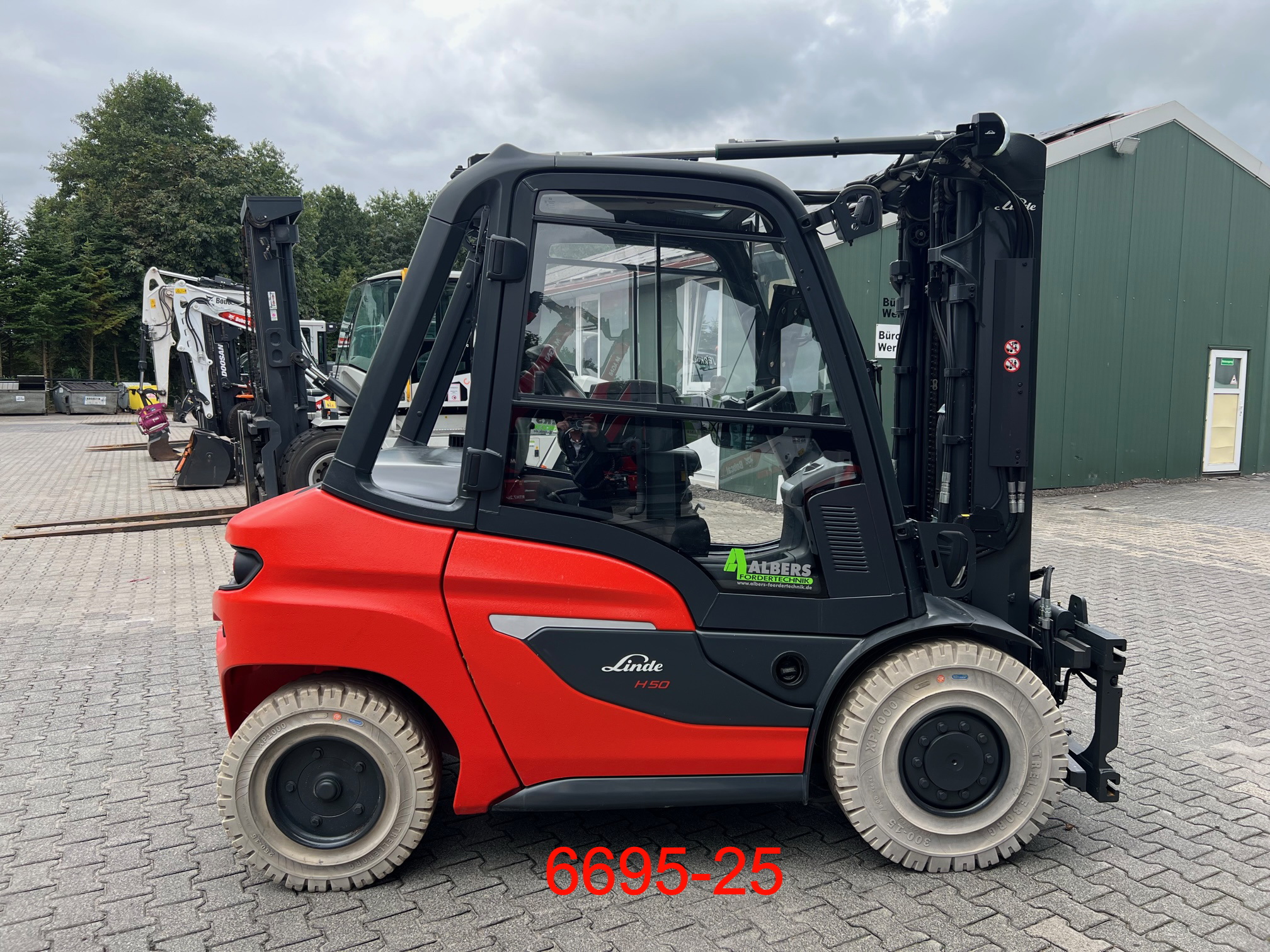 Linde-H 50 D-Dieselstapler-www.heftruckcentrumemmen.nl