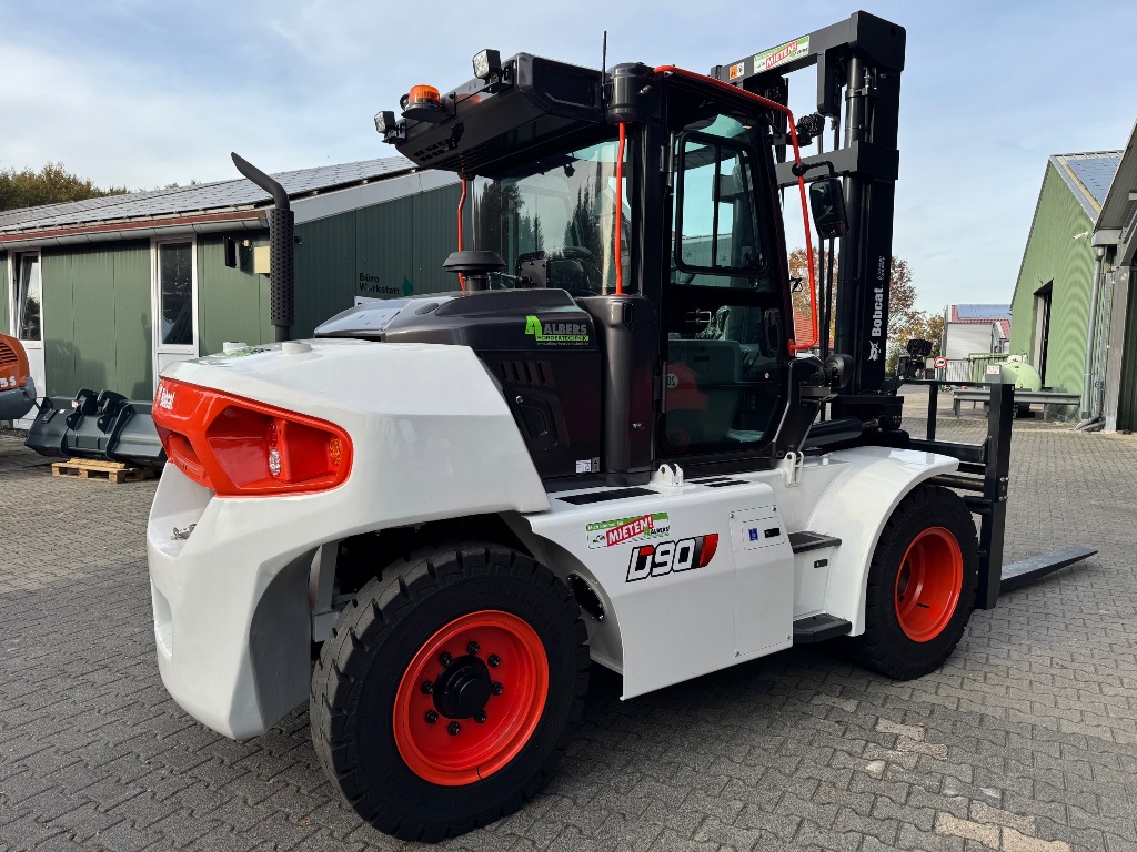 Bobcat-D 90 S-9-Dieselstapler-www.albers-gabelstapler.de