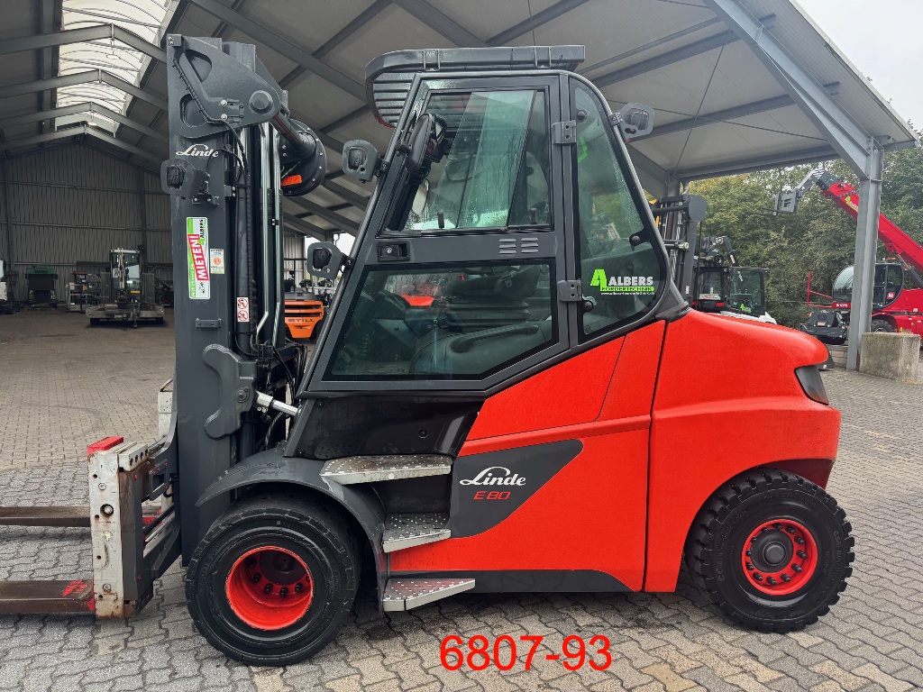 Linde-E 80-01 / 900-Elektro 4 Rad-Stapler-www.heftruckcentrumemmen.nl
