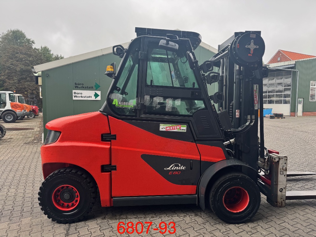Linde-E 80-01 / 900-Elektro 4 Rad-Stapler-www.heftruckcentrumemmen.nl