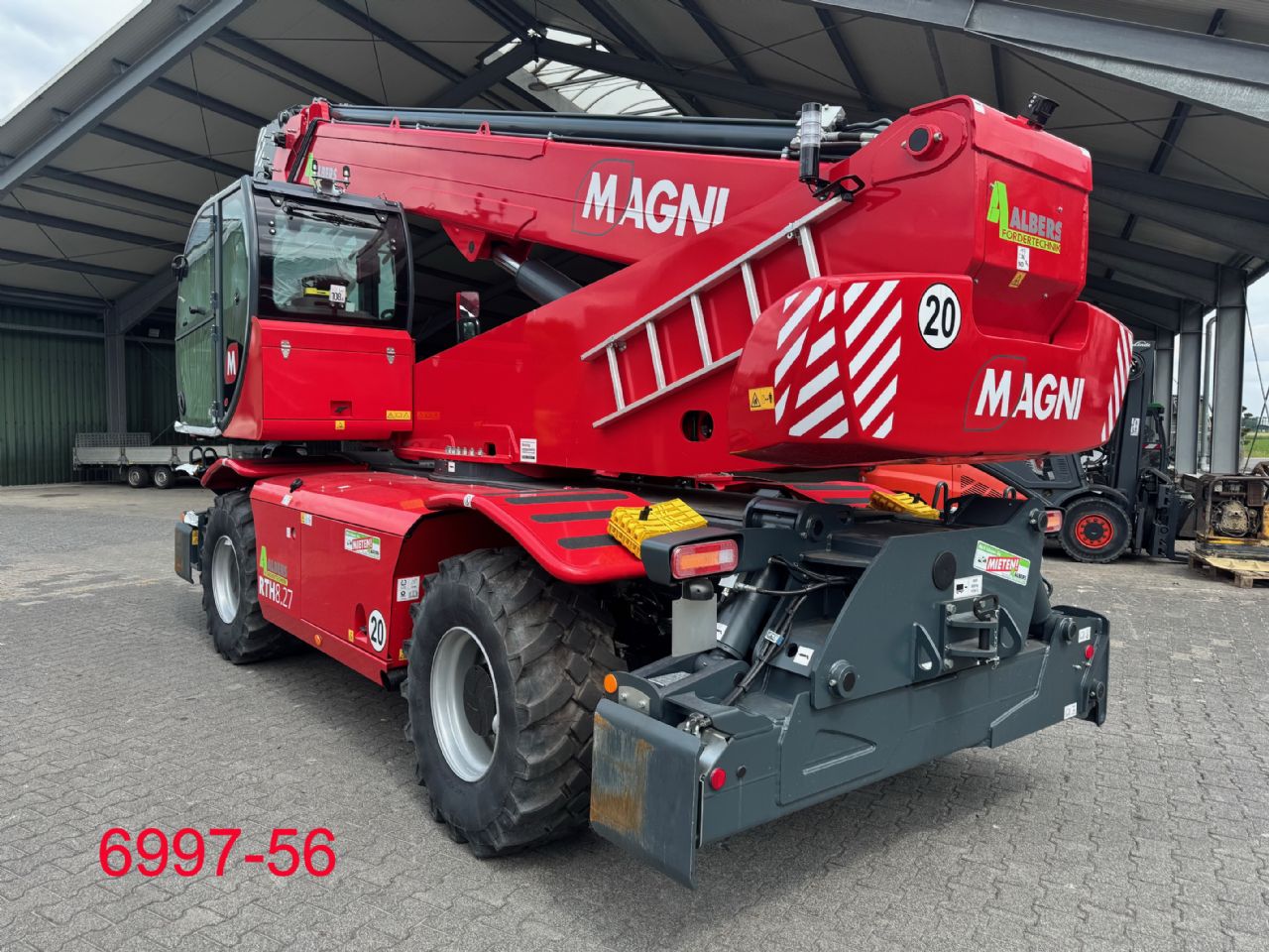 Magni-RTH 8.27-Teleskopstapler drehbar-www.albers-gabelstapler.de