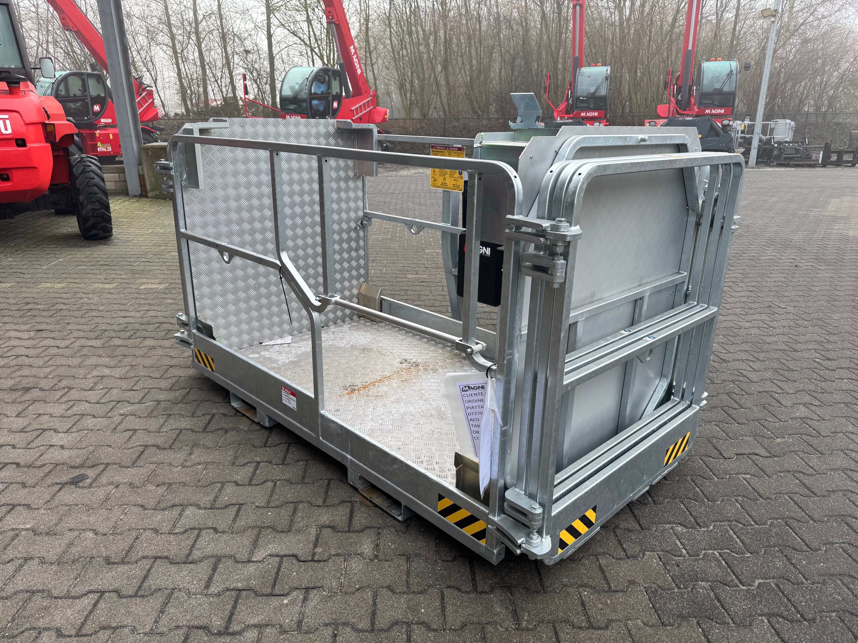Magni-Arbeitskorb 500 kg-Personenkorb-www.heftruckcentrumemmen.nl