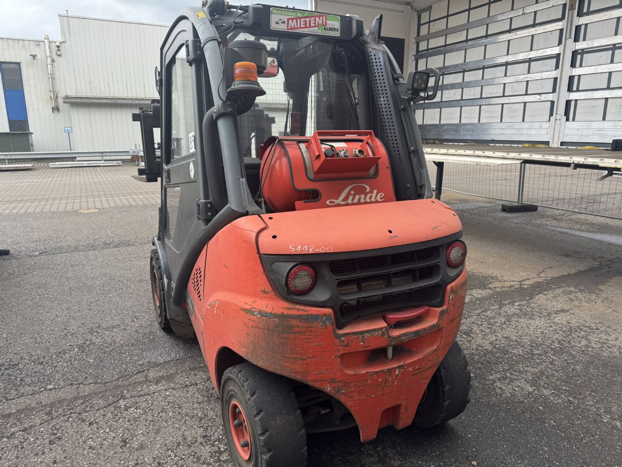 Linde-H 30 T-Treibgasstapler-www.heftruckcentrumemmen.nl