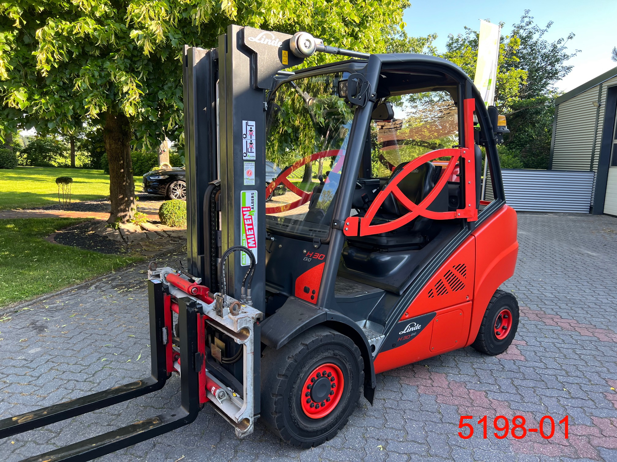 Linde-H 30 T 02 EVO-Treibgasstapler-http://www.albers-gabelstapler.de