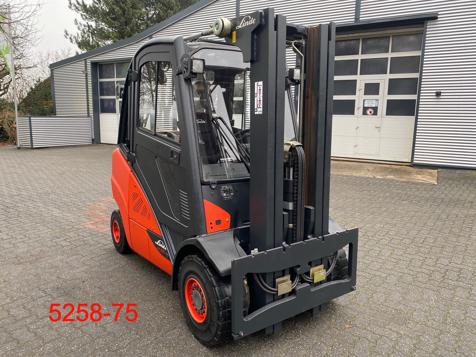 Linde-H 35 T 02-Treibgasstapler-www.heftruckcentrumemmen.nl